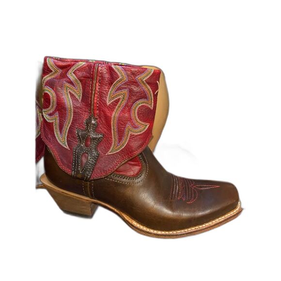 Twisted X fold over boots. (size 7.5) - Picture 4 of 7